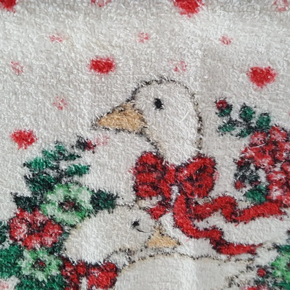 Vintage Holiday Kitchen Towel *AS IS*